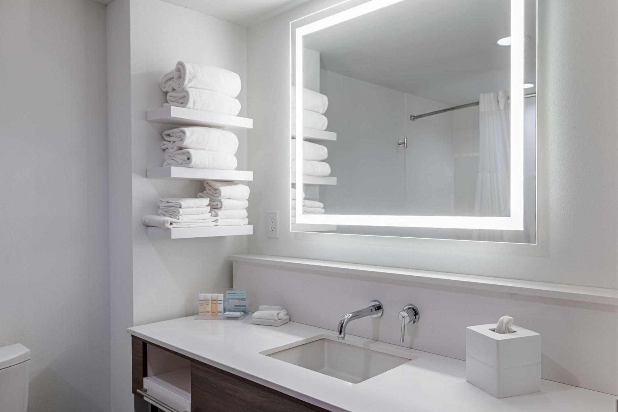 Hampton Inn Knoxville-West At Cedar Bluff Bagian luar foto