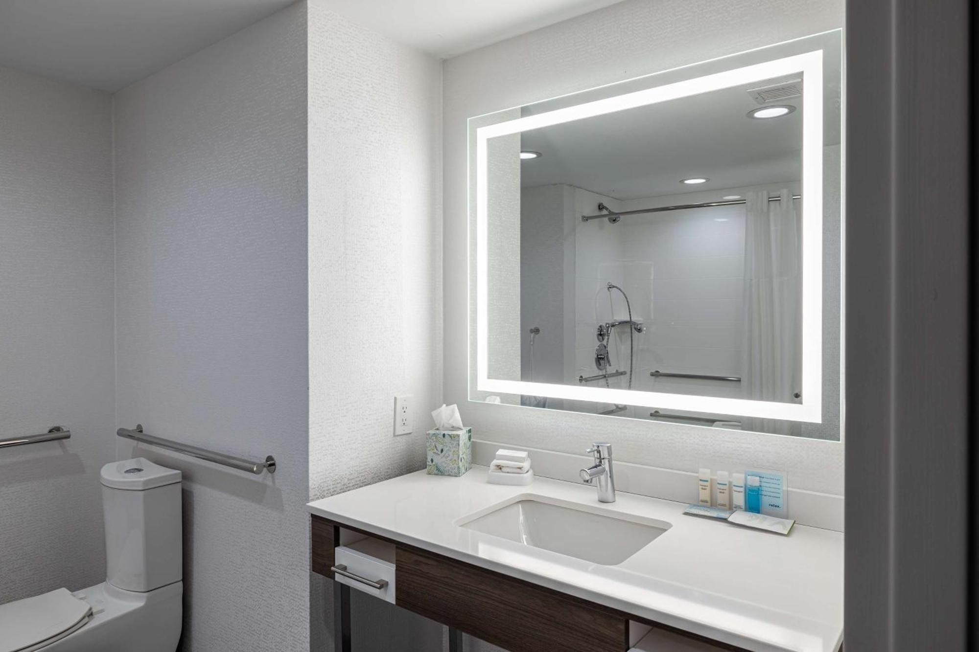 Hampton Inn Knoxville-West At Cedar Bluff Bagian luar foto